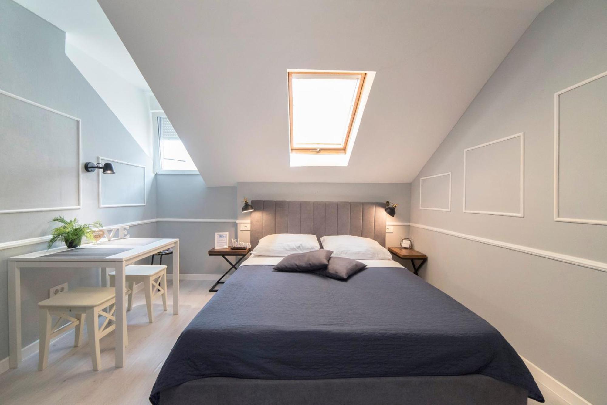 זאגרב Manuela Studio Apartments, 4Th Floor, No Elevator מראה חיצוני תמונה